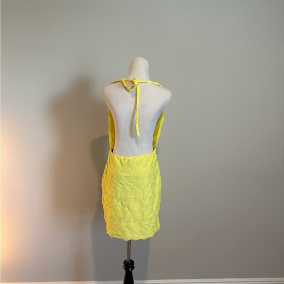 Forever 21 Elegant Yellow halter Dress (size L) - Picture 3 of 4